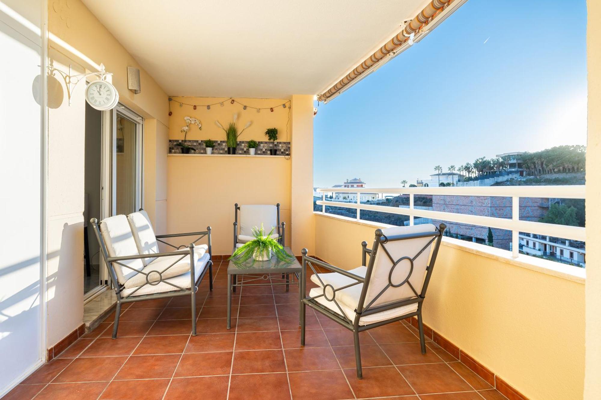Holidays2Nueva Torrequebrada 2 Bedrooms And 2 Bathrooms, Terrace, Community Pool And Garage Benalmádena Eksteriør bilde