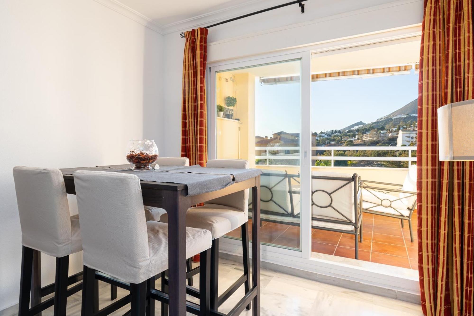 Holidays2Nueva Torrequebrada 2 Bedrooms And 2 Bathrooms, Terrace, Community Pool And Garage Benalmádena Eksteriør bilde