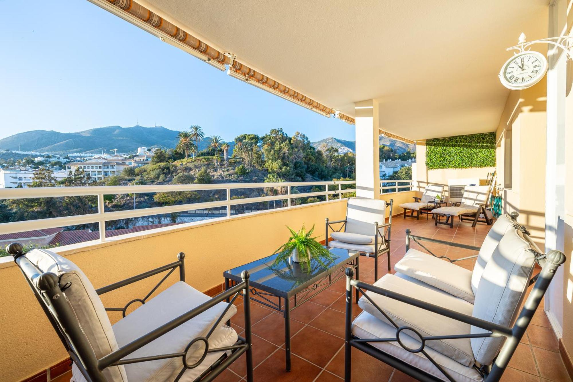 Holidays2Nueva Torrequebrada 2 Bedrooms And 2 Bathrooms, Terrace, Community Pool And Garage Benalmádena Eksteriør bilde