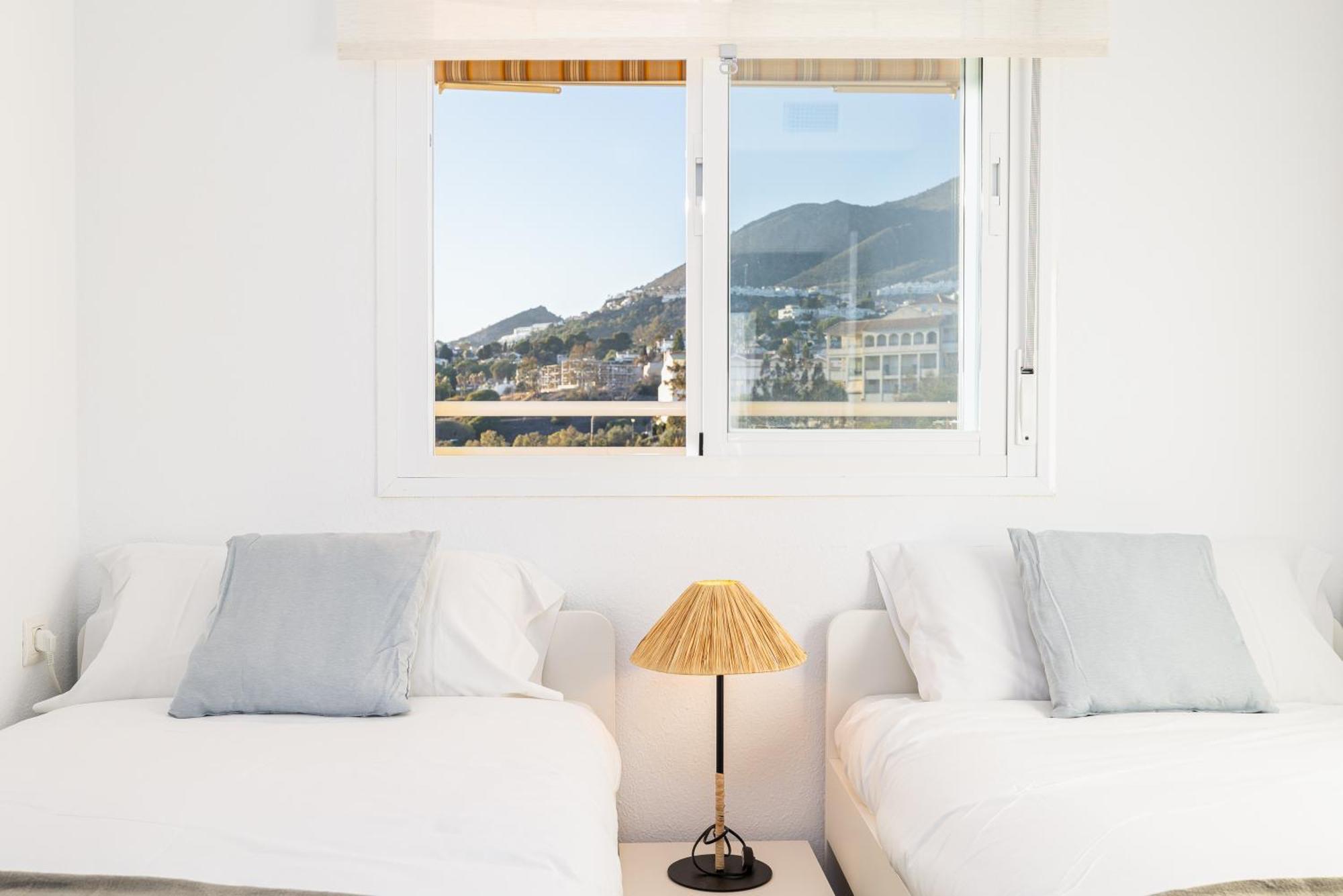 Holidays2Nueva Torrequebrada 2 Bedrooms And 2 Bathrooms, Terrace, Community Pool And Garage Benalmádena Eksteriør bilde